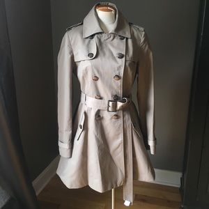 Jessica Simpson trench coat